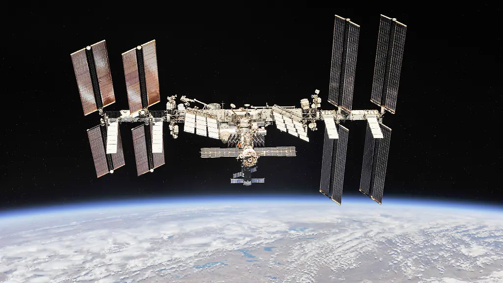 Astronauten müssen ISS wegen Lecks verlassen
