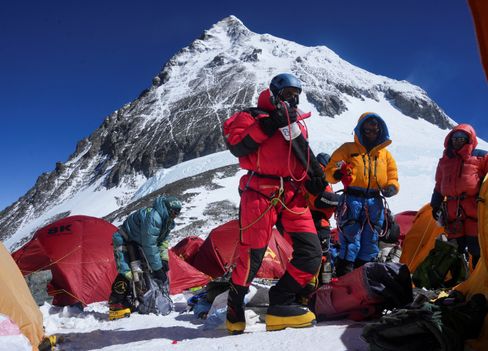 Rekordzahl an Besteigungen des Mount Everest im Frühjahr