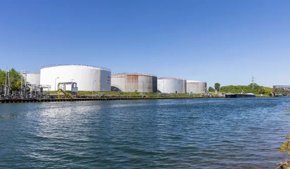 Iran-Krieg beeinflusst Ölvorräte in OECD-Ländern stark