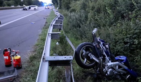 Schwerer Unfall auf der A555 bei Bornheim