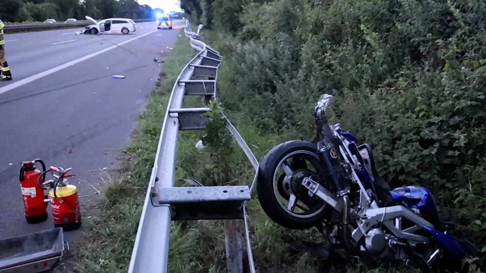 Schwerer Unfall auf der A555 bei Bornheim