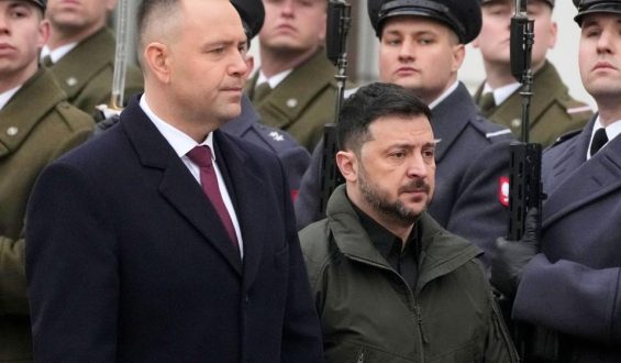 Streit um Auszeichnung: Polens Präsident entzieht Selenskyj höchsten Orden
