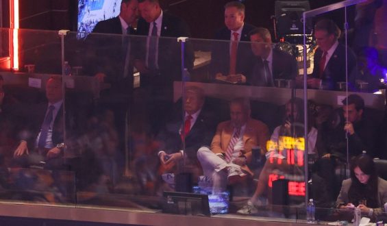 Donald Trumps umstrittener Auftritt bei den New York Knicks
