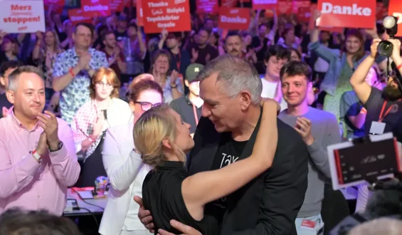 Jan van Aken verabschiedet sich als Co-Vorsitzender der Linken