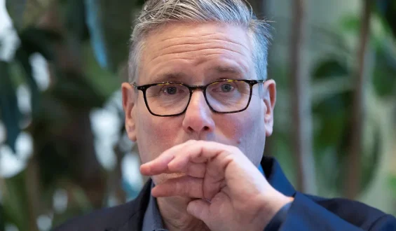 Der Rücktritt von Keir Starmer: Gründe und Konsequenzen