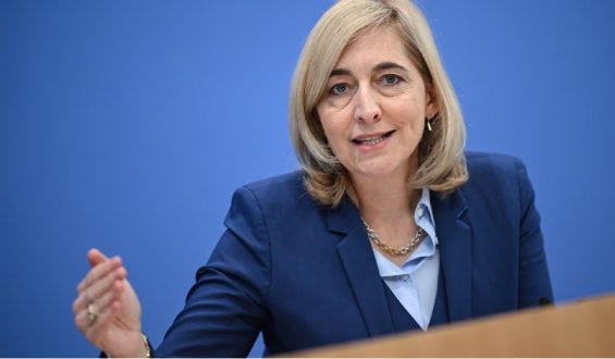 Pflegereform und Rentenanspruch: Warkens Vorschlag unter Kritik