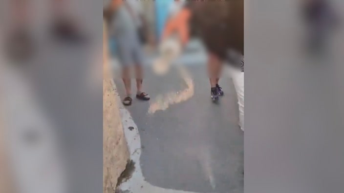 Kontroverse Ascheverteilung auf Santorini