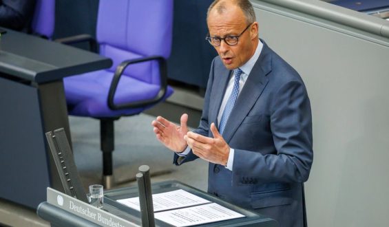 Kanzler Merz ruft zu Reformen auf