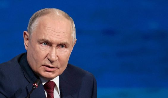 Ukraine greift St. Petersburg während Wirtschaftsforum mit Drohnen an