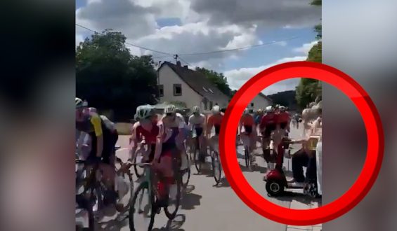 Seniorin verursacht Massencrash auf der Rennstrecke