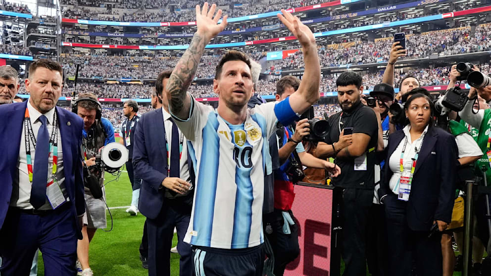 Schiedsrichter-Kontroverse bei Messi-Tor