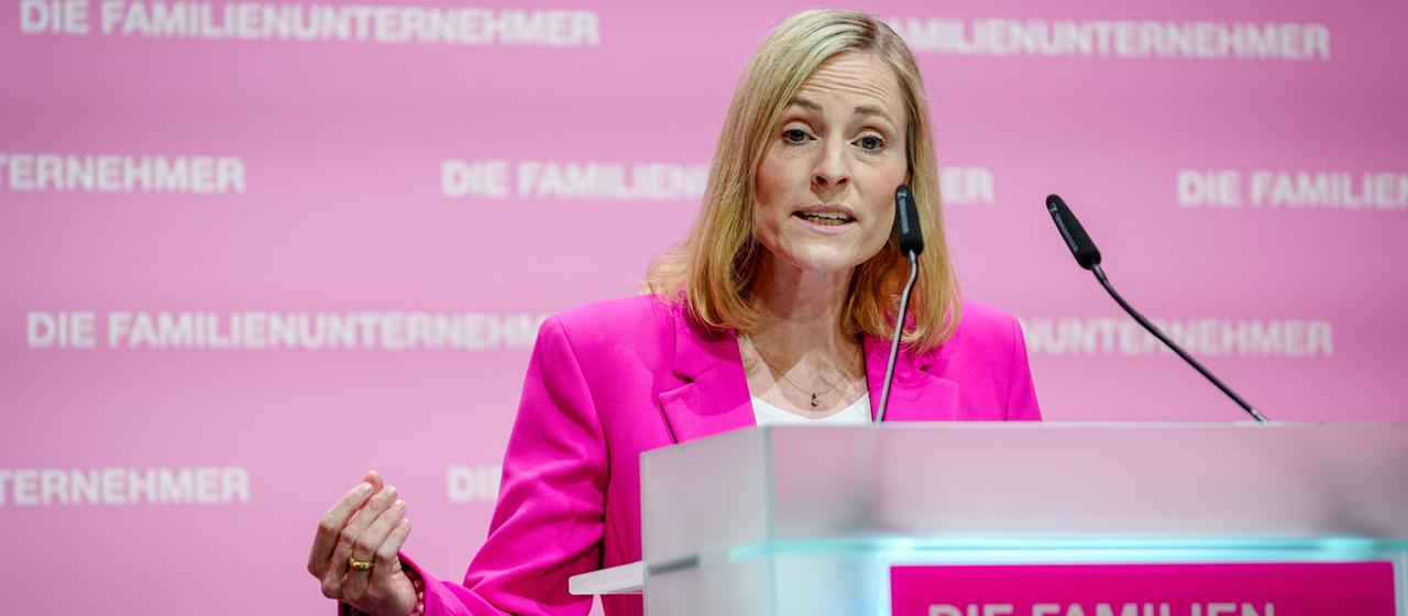 Unternehmer fordern Streichung der Bundestags-Sommerpause für Reformen