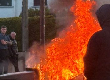 Neue Gewalt in Belfast nach Messerangriff