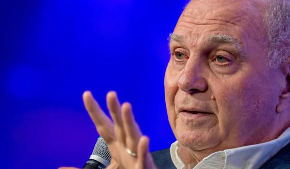 Uli Hoeneß kritisiert die Fußball-WM 2026 scharf