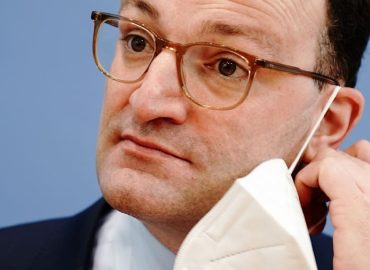 Gerichtsstreit um Masken-Deal: Hamburger Firma fordert Millionen vom Bund