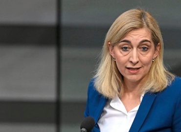Heftige Kritik an Warkens Krankenkassen-Reform im Bundestag