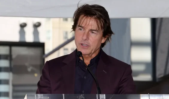 Tom Cruise überrascht mit neuem Look für Film “Digger”