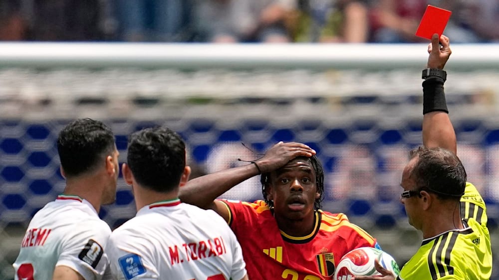 Rote Karte für Belgien – Diskussionen nach umstrittener Entscheidung