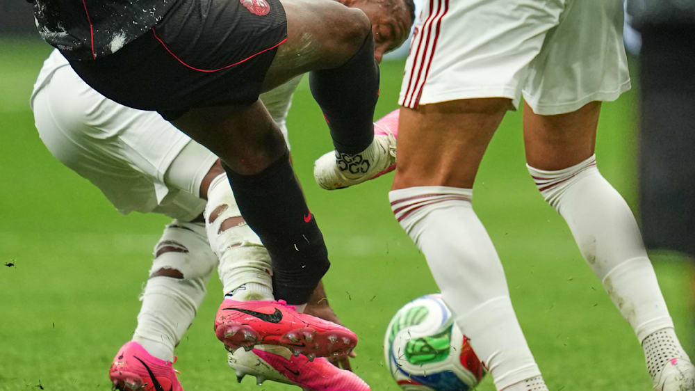 Schwere Verletzung von Ismael Koné überschattet WM-Spiel