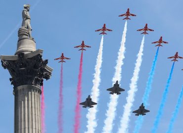 König Charles feiert seinen Geburtstag mit Trooping the Colour