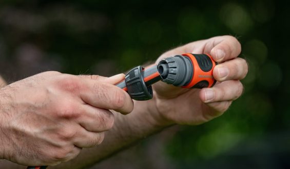 Gartenschläuche im Test: Gardena Comfort FLEX überzeugt