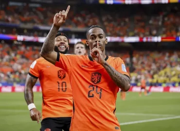Van der Vaart sorgt für Wirbel: Kritik an Niederlande-Stars
