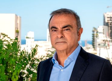 Carlos Ghosn: Leben im Exil und mediale Selbstdarstellung