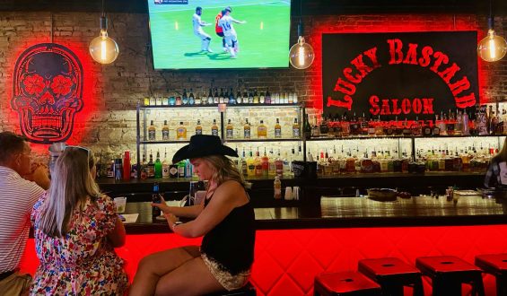 Die WM in Nashville: Verhaltener Enthusiasmus im Lucky Bastard Saloon