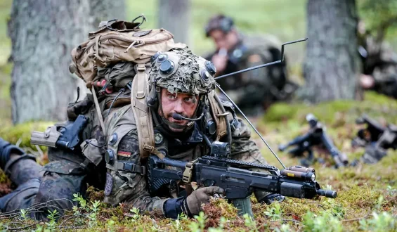 Kämpfen, Essen und Ruhen im Wald – Die Bundeswehr im Baltikum