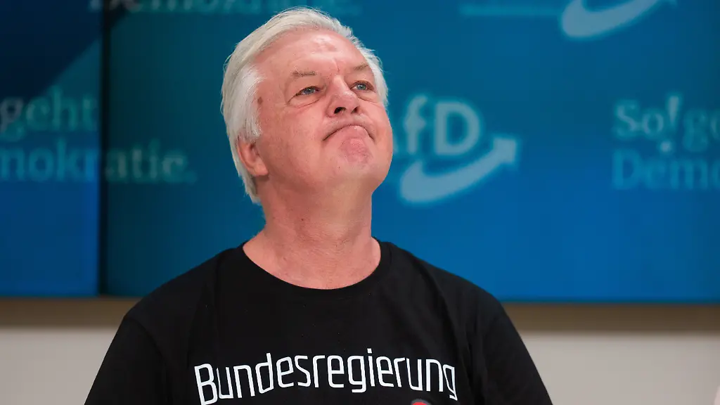 Bußgeldverfahren gegen ‘Compact’-Magazin wegen AfD-Werbung