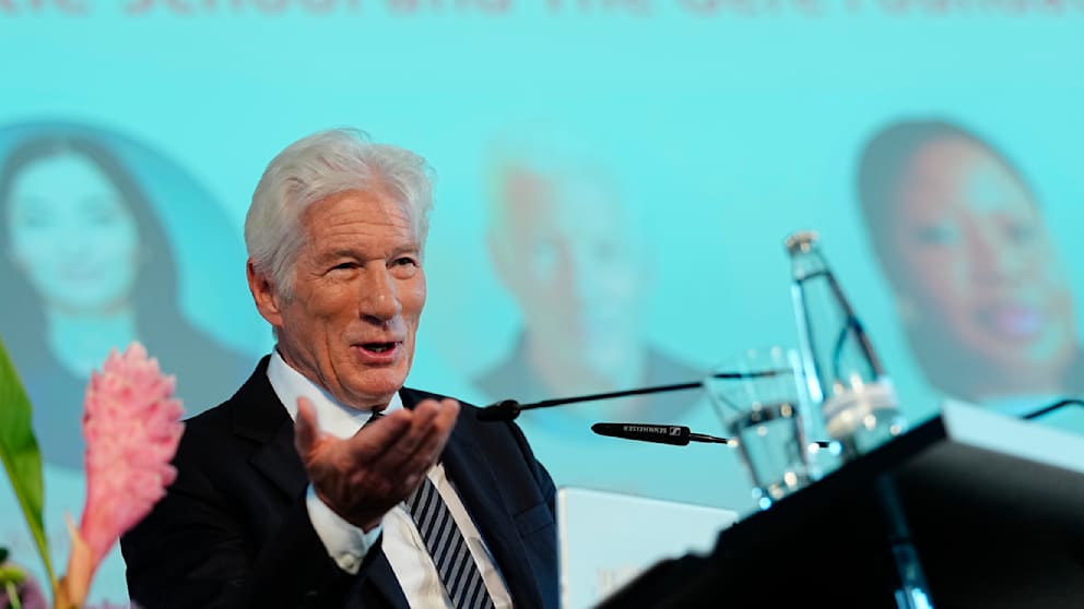 Richard Gere kritisiert US-Präsidenten und Migrationspolitik