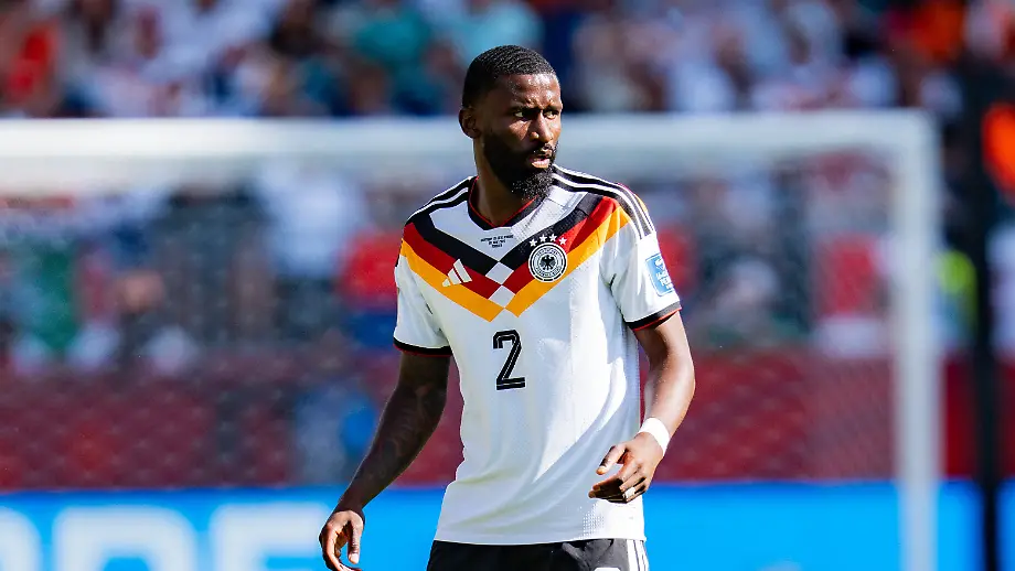 BVB Unterstützt Nico Schlotterbeck nach WM-Aus