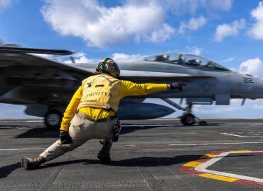 US-Militär startet Angriffe auf Iran nach Vorfall mit Hubschrauber