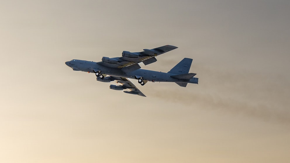 Absturz einer B-52 Stratofortress auf der Edwards Air Force Base