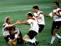 Diskussion über taktische Anpassungen vor dem Spiel gegen Paraguay