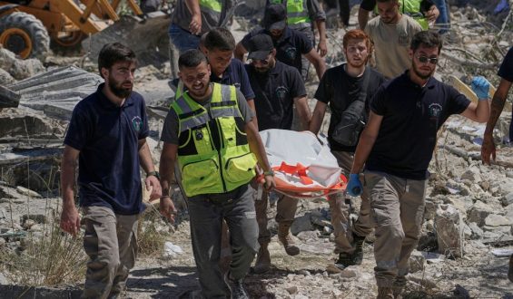 Iran schließt Straße von Hormus nach israelischen Angriffen auf Libanon