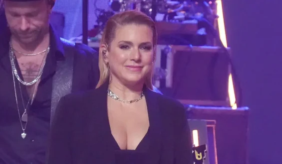 Jeanette Biedermann erwartet ihr erstes Kind und freut sich über ihre Rolle als Stiefmutter