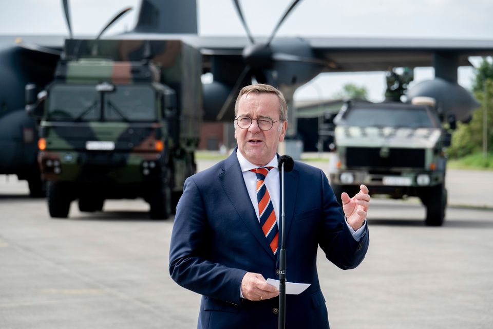 Beamte und Soldaten Aus Minus wurde Plus – Warum ein Rechenfehler den Steuerzahler fünf Millionen Euro kosten könnte