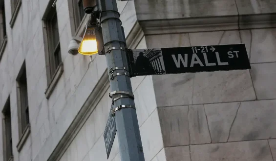 Ölpreise und Wall Street: Reaktionen auf Krisenherd Persischer Golf