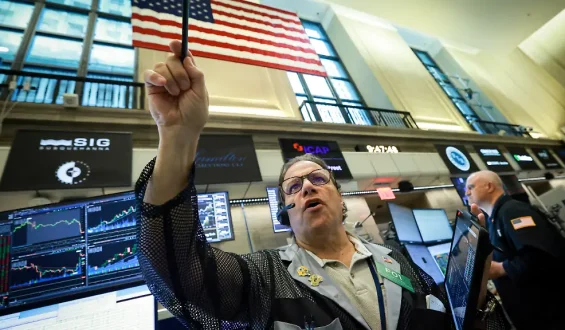 Nasdaq unter Druck: US-Anleger schichten aus dem Tech-Sektor um