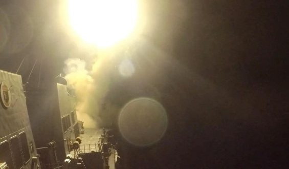 Angriffe und Spannungen zwischen USA und Iran eskalieren
