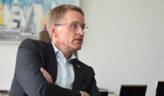Günther fordert Rücktritt von Linken-Chef nach Faschismus-Vergleich