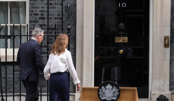 Regierungskrise in Großbritannien: Starmer scheitert, und es geht weiter