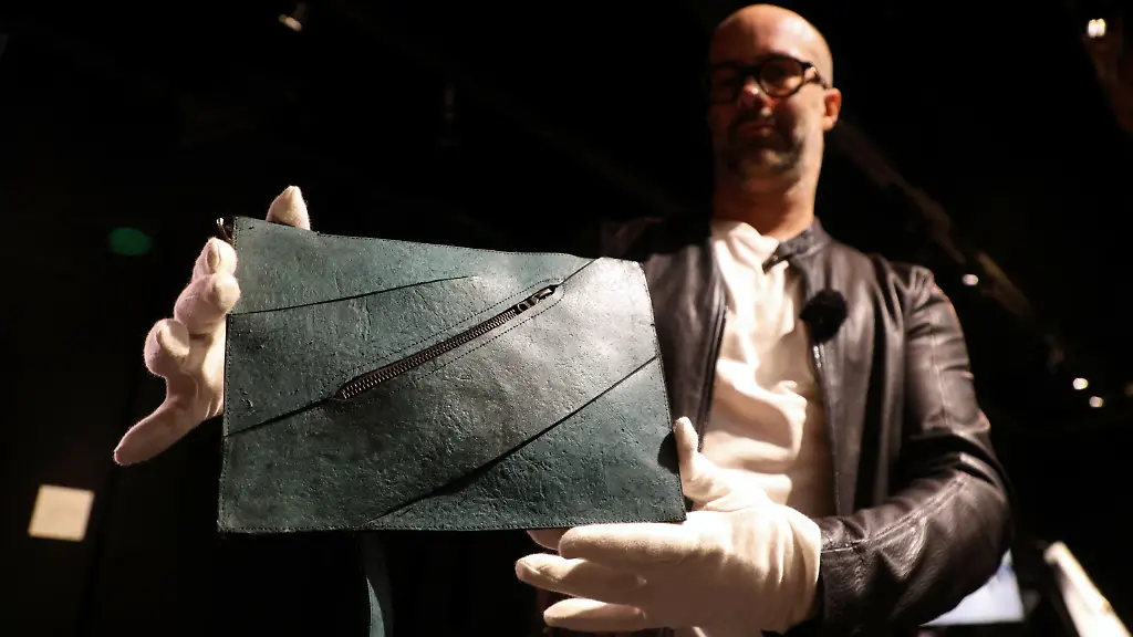 Handtasche aus Dinosaurier-Leder zieht keine Käufer an