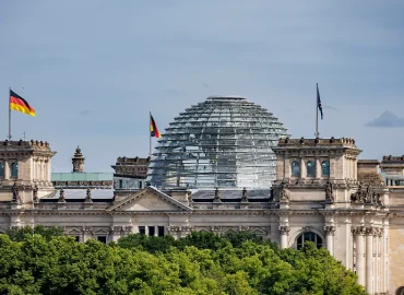 Versorgung von Parlamentariern – Eine Kontroverse um Altersbezüge und Rentenbeiträge