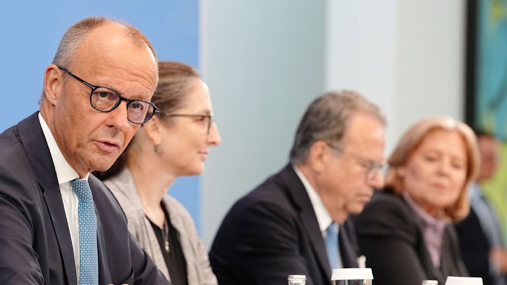 Reform der Altersversorgung: Regierung setzt auf vollständige Umsetzung der Empfehlungen