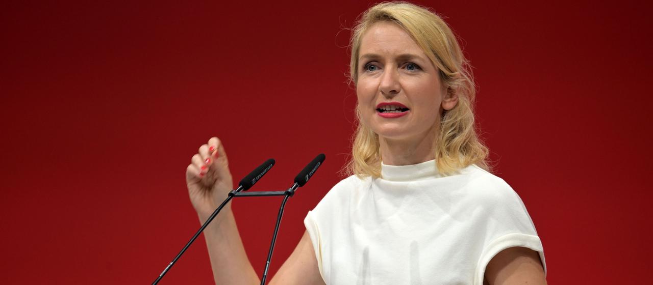 Die Linke: Parteitag in Zeichen von Herausforderungen