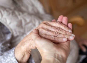 Pflegereform: Diskussionen und Widerstand