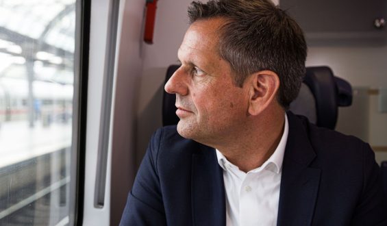 Vernachlässigt die Bahn wirklich den Nahverkehr?