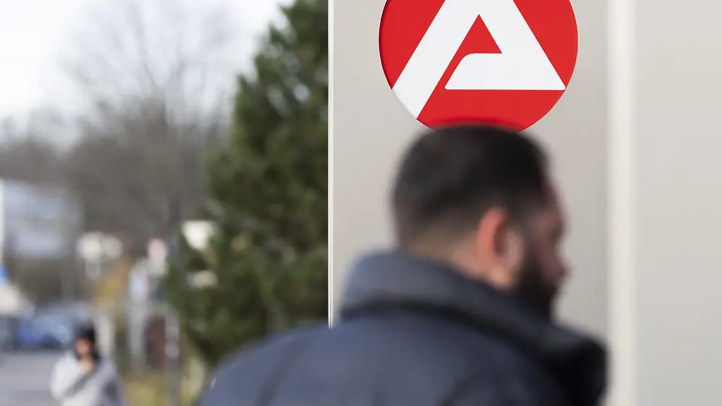 Innenminister planen Maßnahmen gegen Sozialleistungsmissbrauch